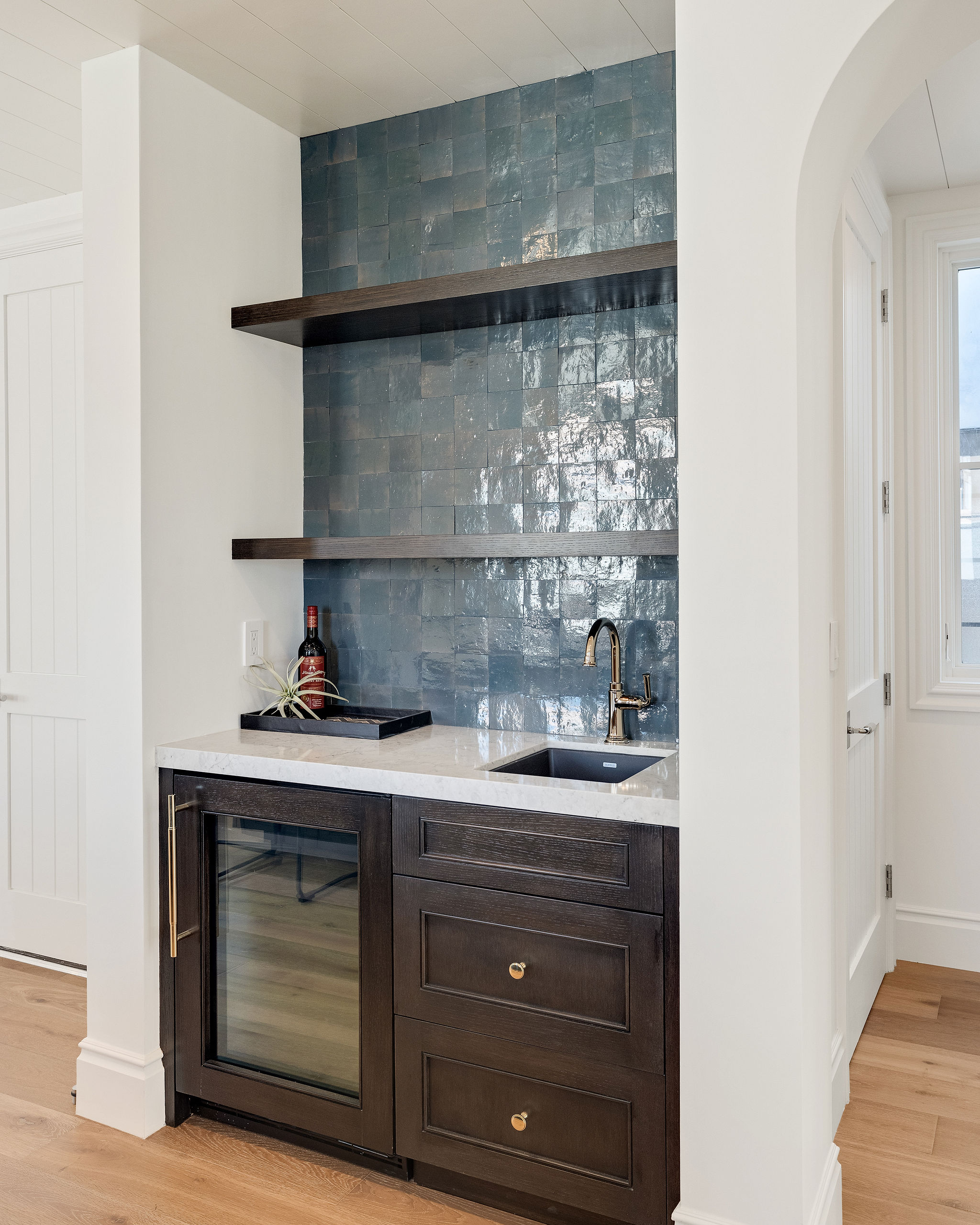 107 Manhattan Ave — interior and exterior detail