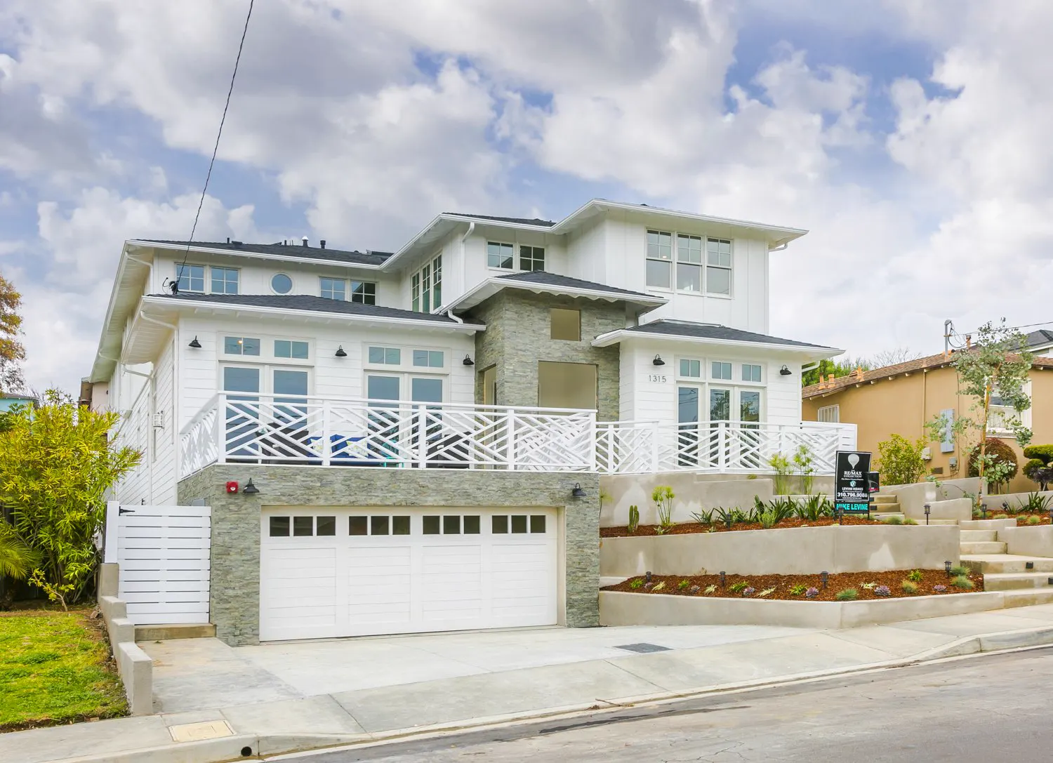 Custom home built by Levine Homes in Manhattan Beach