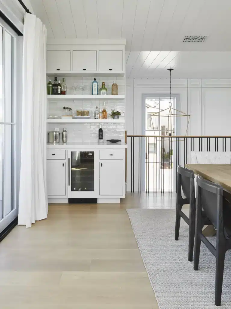 Interior and exterior detail of 150 31st St